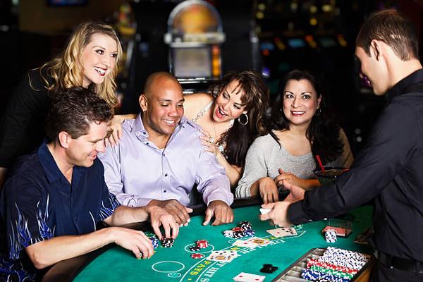Exploring Special Casino Features on a Singapore online casino Website